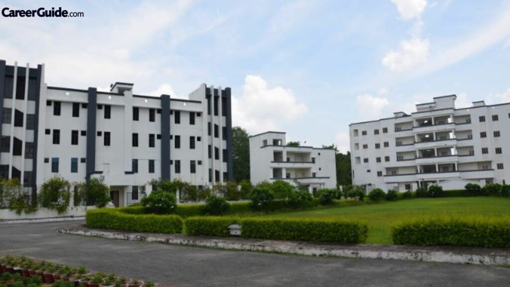 SHRI RAM MURTI SMARAK INTERNATIONAL BUSINESS SCHOOL [SRMS IBS], LUCKNOW