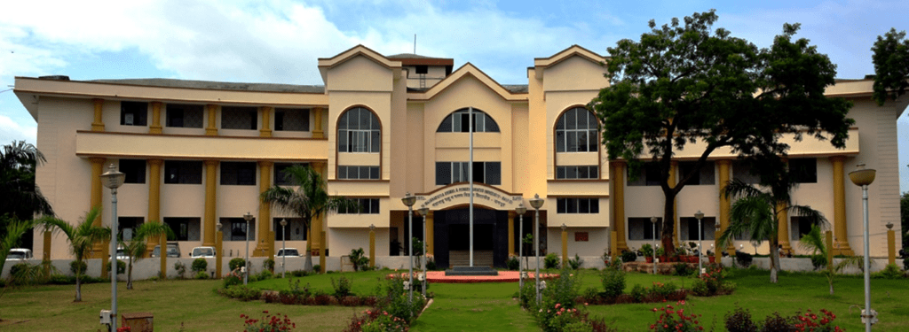Maharashtra Animal And Fishery Sciences University